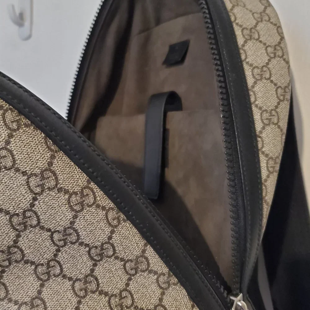 *AUTHENTIC* Gucci Supreme Canvas Large Unisex Backpack - Picture 7 of 8